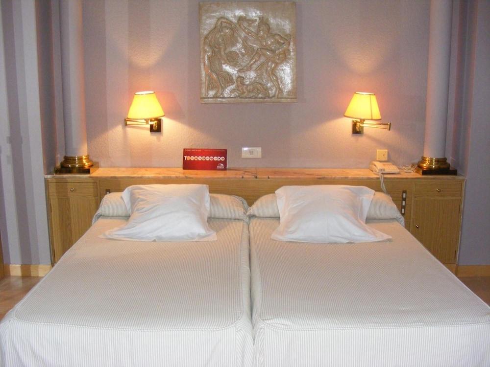 Cesaraugusta Otel Zaragoza Dış mekan fotoğraf