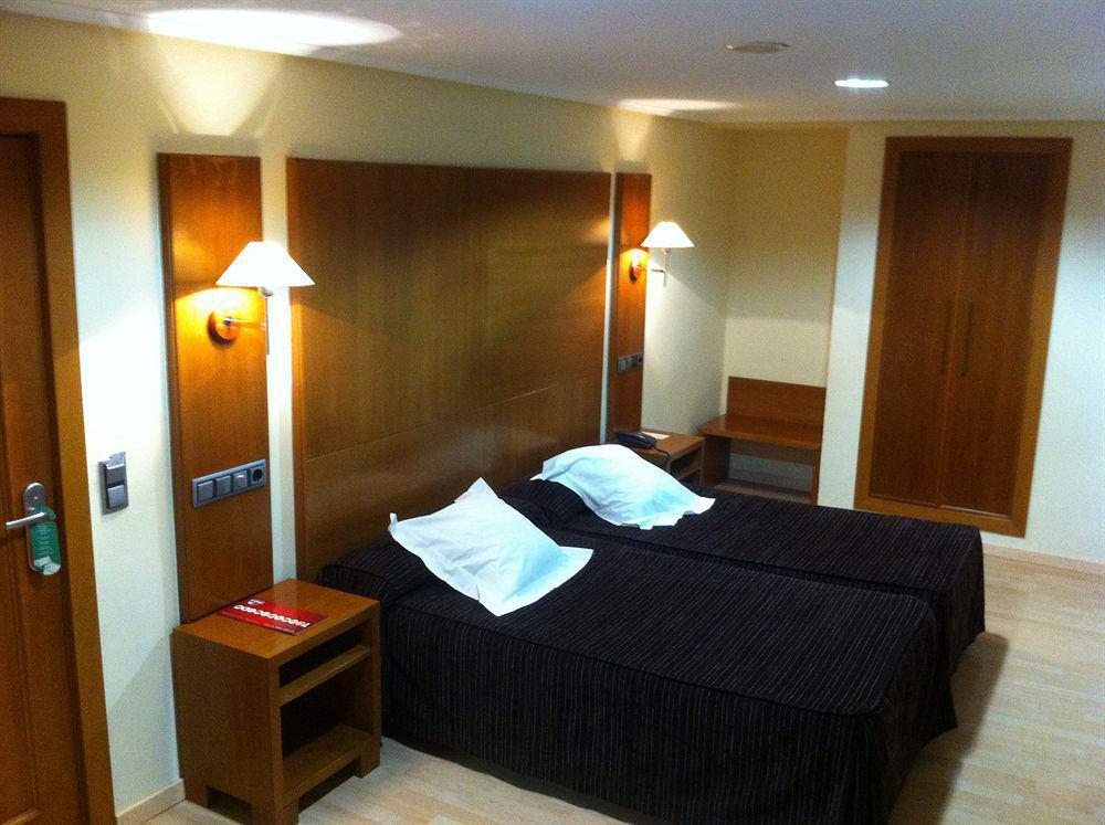 Cesaraugusta Otel Zaragoza Dış mekan fotoğraf